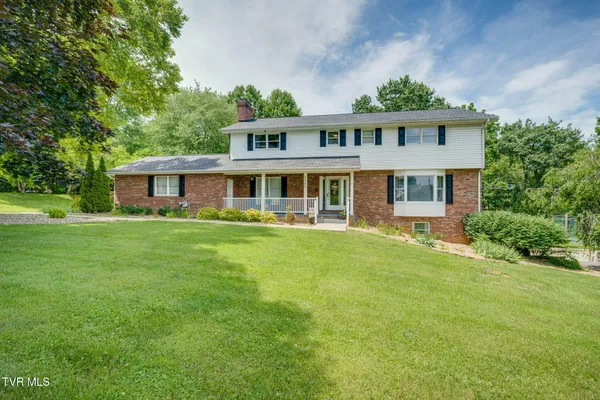 $545,000 | 2320 Rivermont Drive, Kingsport, TN 37660