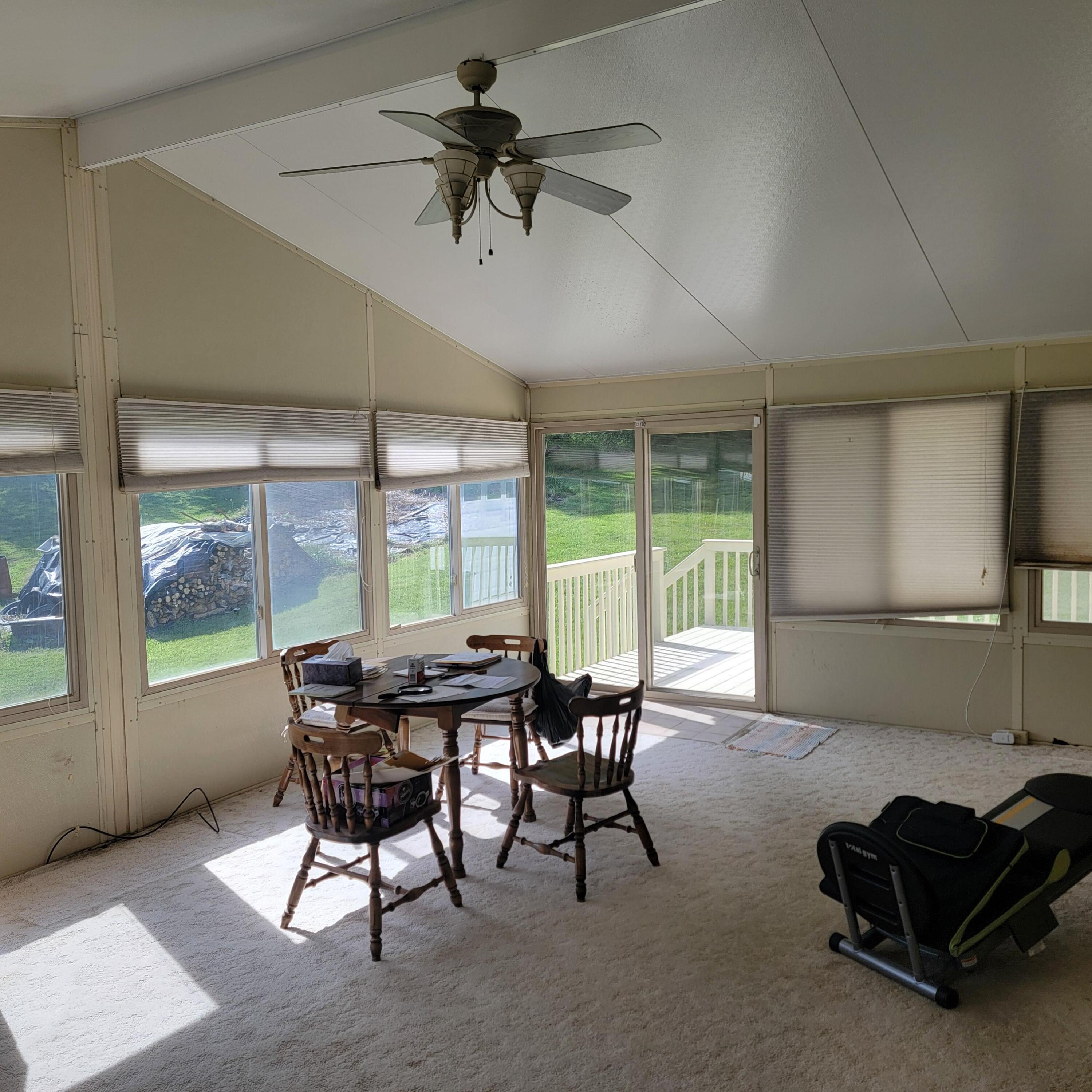 1106 Hogan Road Blue Ridge, VA 24064 - Photo 19 of 29 1000007829