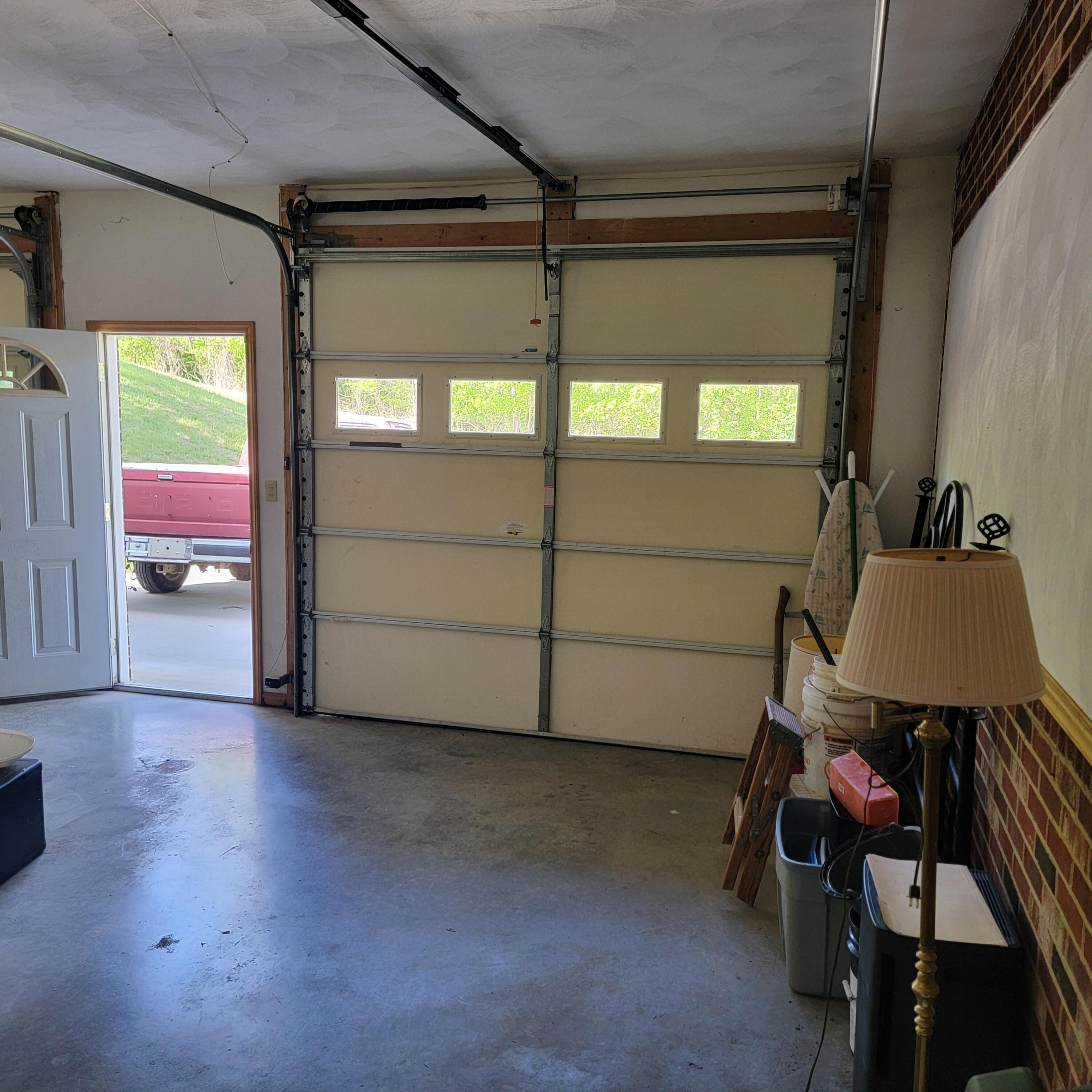 1106 Hogan Road Blue Ridge, VA 24064 - Photo 21 of 29 1000007831