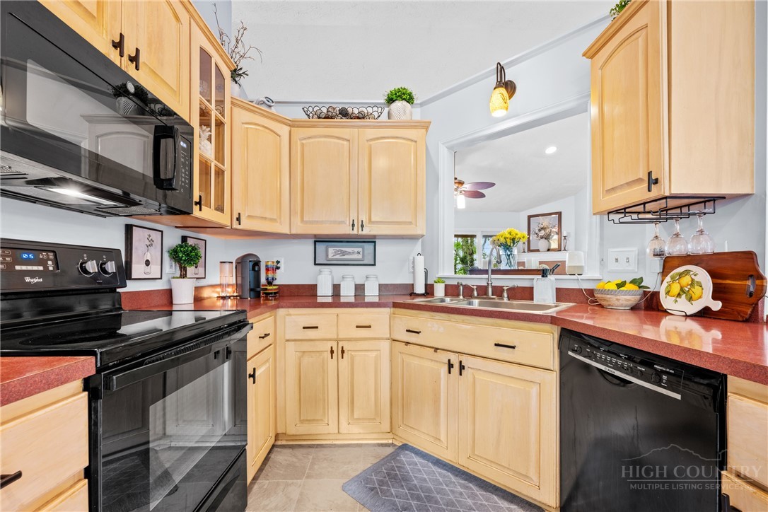 2587 Junaluska Road Boone, NC 28607 - Photo 12 of 42 Gallery Image 12