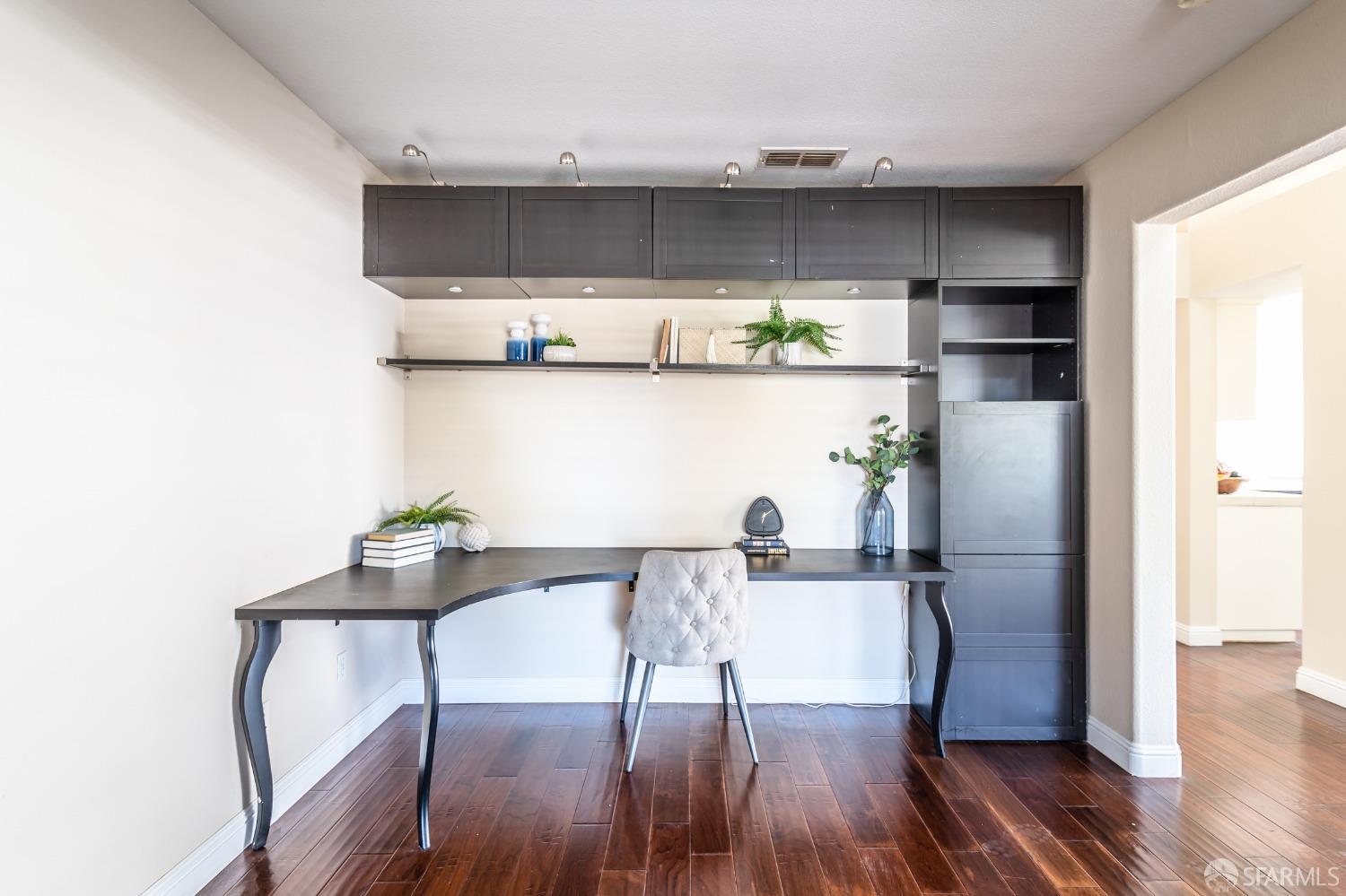 4603 Chelsea Drive Oakley, CA 94561 - Photo 25 of 36 a kitchen with a table and chairs