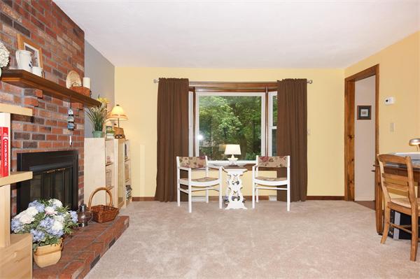 33 Jordan Road Franklin, MA 02038 - Photo 11 of 27 Gallery Image 11