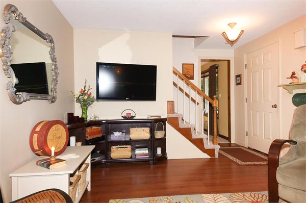 33 Jordan Road Franklin, MA 02038 - Photo 7 of 27 Gallery Image 7
