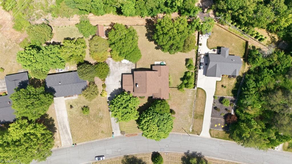 1108 Gatehouse Road High Point, NC 27262 - Photo 30 of 30 Gallery Image 30