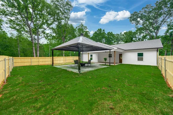 $310,000 | 130 Private Road, Sumner, TX 75486