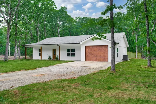 $310,000 | 130 Private Road, Sumner, TX 75486
