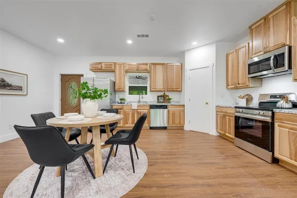 $310,000 | 130 Private Road, Sumner, TX 75486