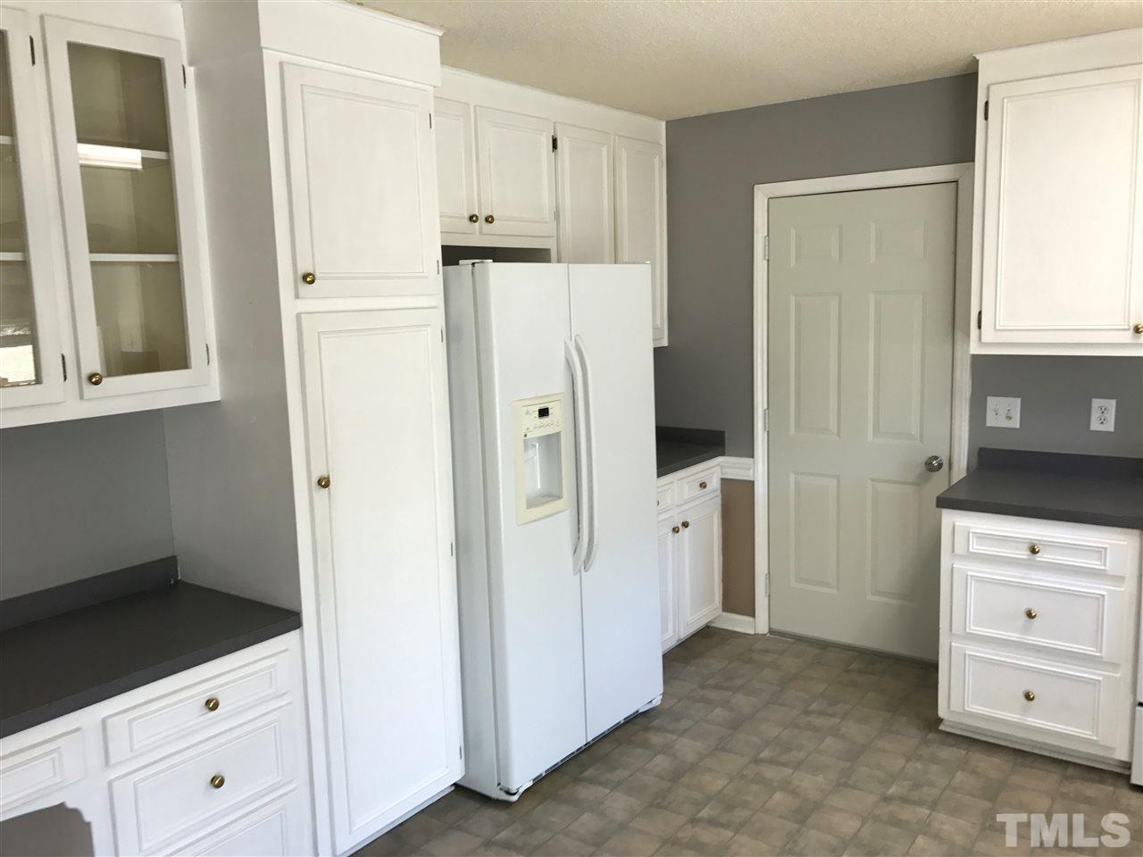 214 Harris Road Smithfield, NC 27577 - Photo 9 of 23 Gallery Image 9