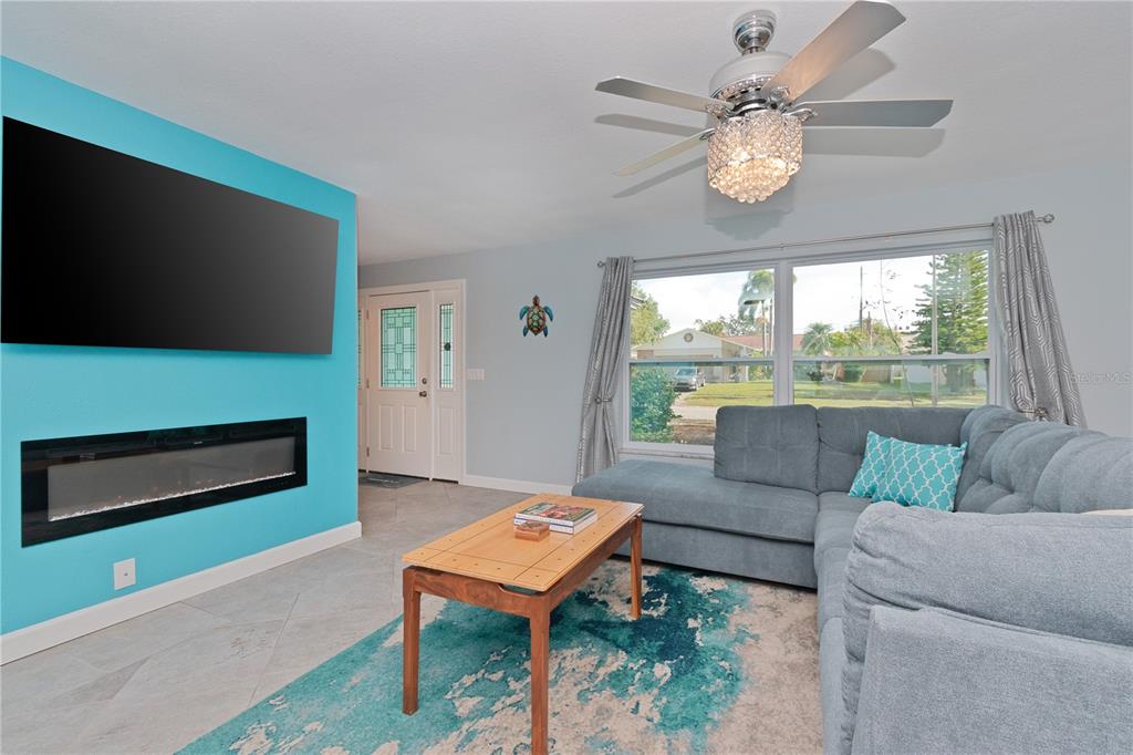 1250 Dinnerbell Lane East Dunedin, FL 34698 - Photo 7 of 44