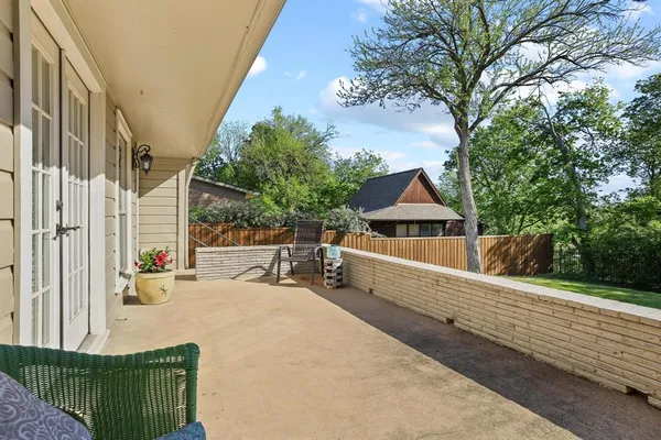 $324,000 | 623 Westwood Drive, Sherman, TX 75092