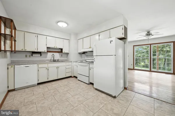 $999,900 | 18172 Youngs Lane, Stevensburg, VA 22741