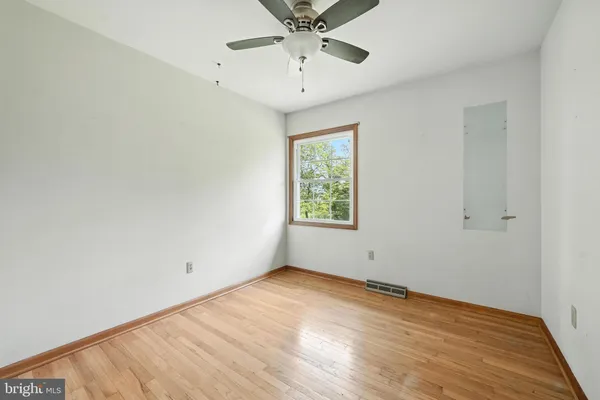 $999,900 | 18172 Youngs Lane, Stevensburg, VA 22741