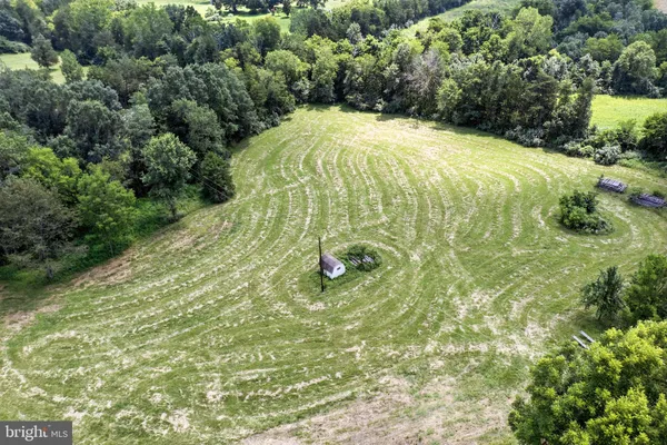$999,900 | 18172 Youngs Lane, Stevensburg, VA 22741