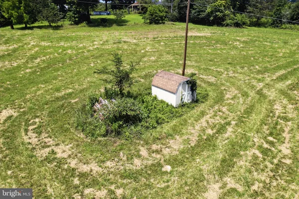 $999,900 | 18172 Youngs Lane, Stevensburg, VA 22741