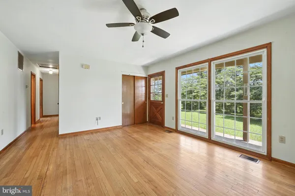 $999,900 | 18172 Youngs Lane, Stevensburg, VA 22741