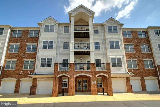 $485,000 | 20816 Noble Terrace, Unit 312, Sterling, VA 20165
