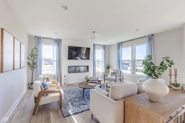 $323,999 | 2032 Black Oak Drive, Shelbyville, IN 46176