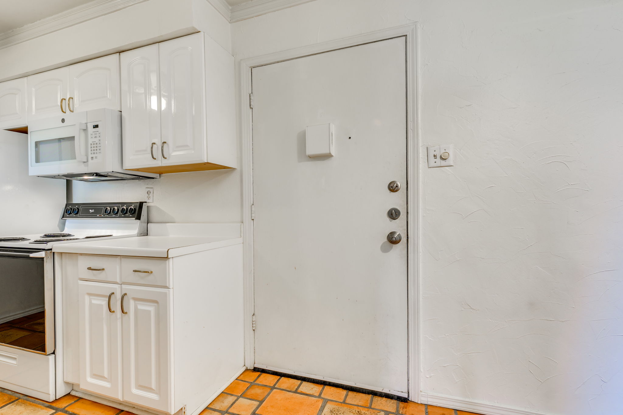 910 Duncan Lane, Unit 50 Austin, TX 78705 - Photo 4 of 34