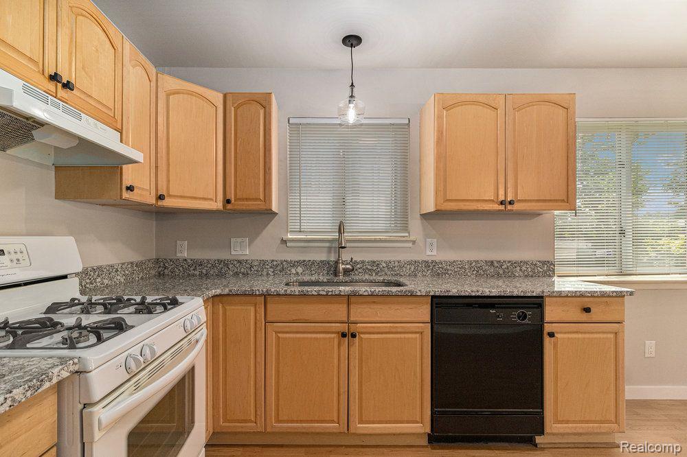 3126 East 11 Mile Road Warren, MI 48091 - Photo 10 of 28 Gallery Image 10