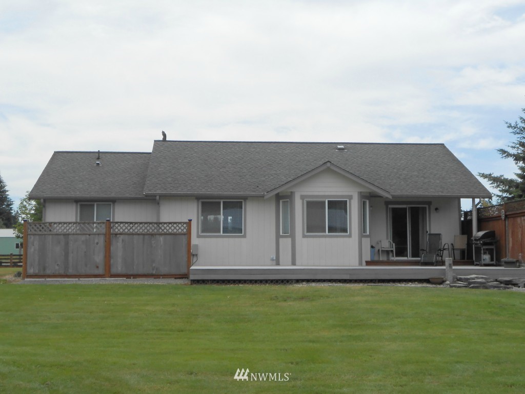 18828 Loganberry Street Southwest Rochester, WA 98579 - Photo 5 of 15