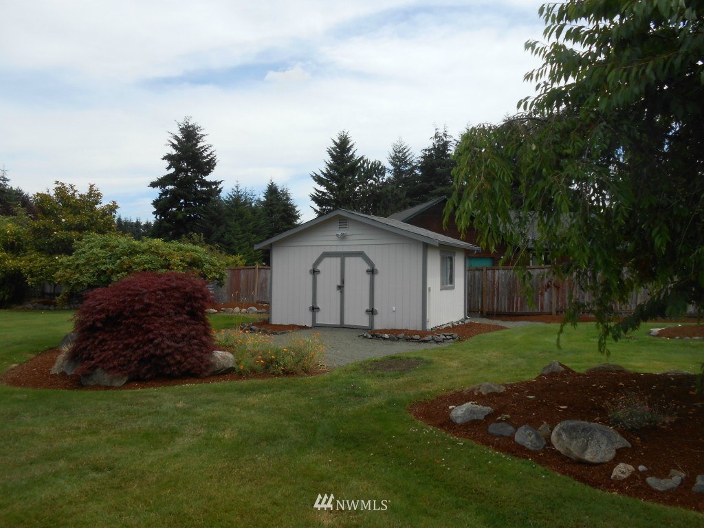 18828 Loganberry Street Southwest Rochester, WA 98579 - Photo 7 of 15