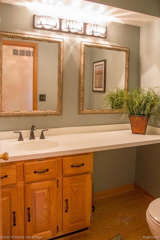 31118 Country Ridge Circle Farmington Hills, MI 48331 - Photo 11 of 41
