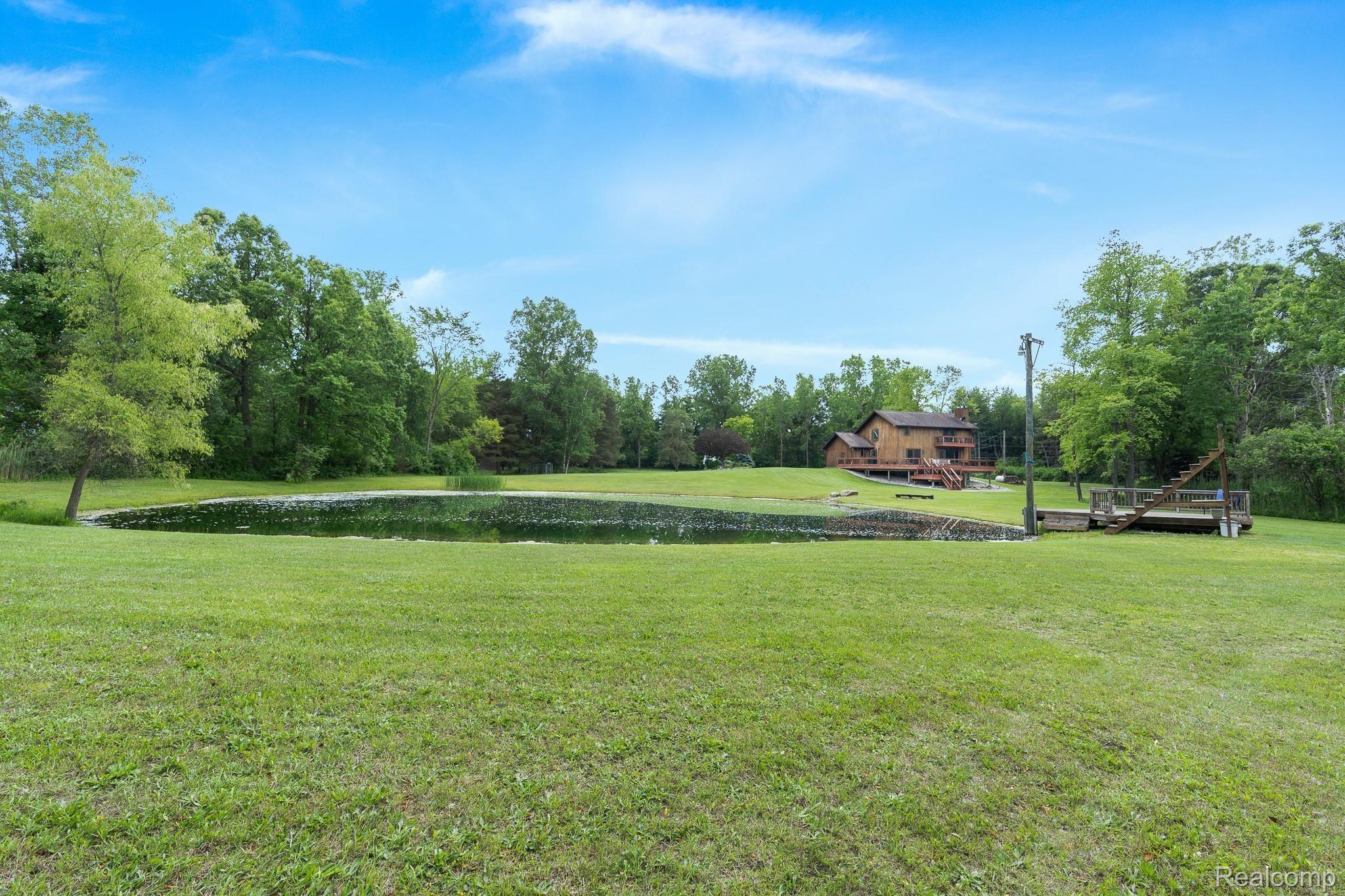 225 Brewer Road Leonard, MI 48367 - Photo 33 of 36 Brewer MLS-W013.jpg