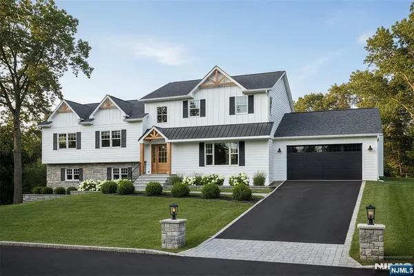 $2,690,000 | 51 Brookside Terrace, North Caldwell, NJ 07006