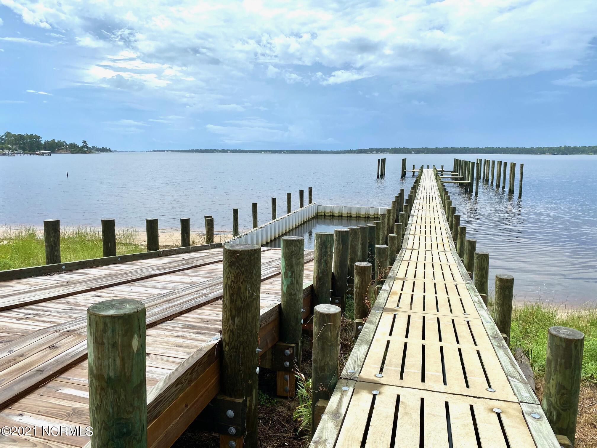 102 Evening Drive Stella, NC 28582 - Photo 7 of 12 Community Dock and Boat Ramp