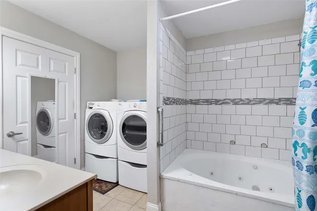 $1,250,000 | 27811 Farm To Market 2100, Huffman, TX 77336