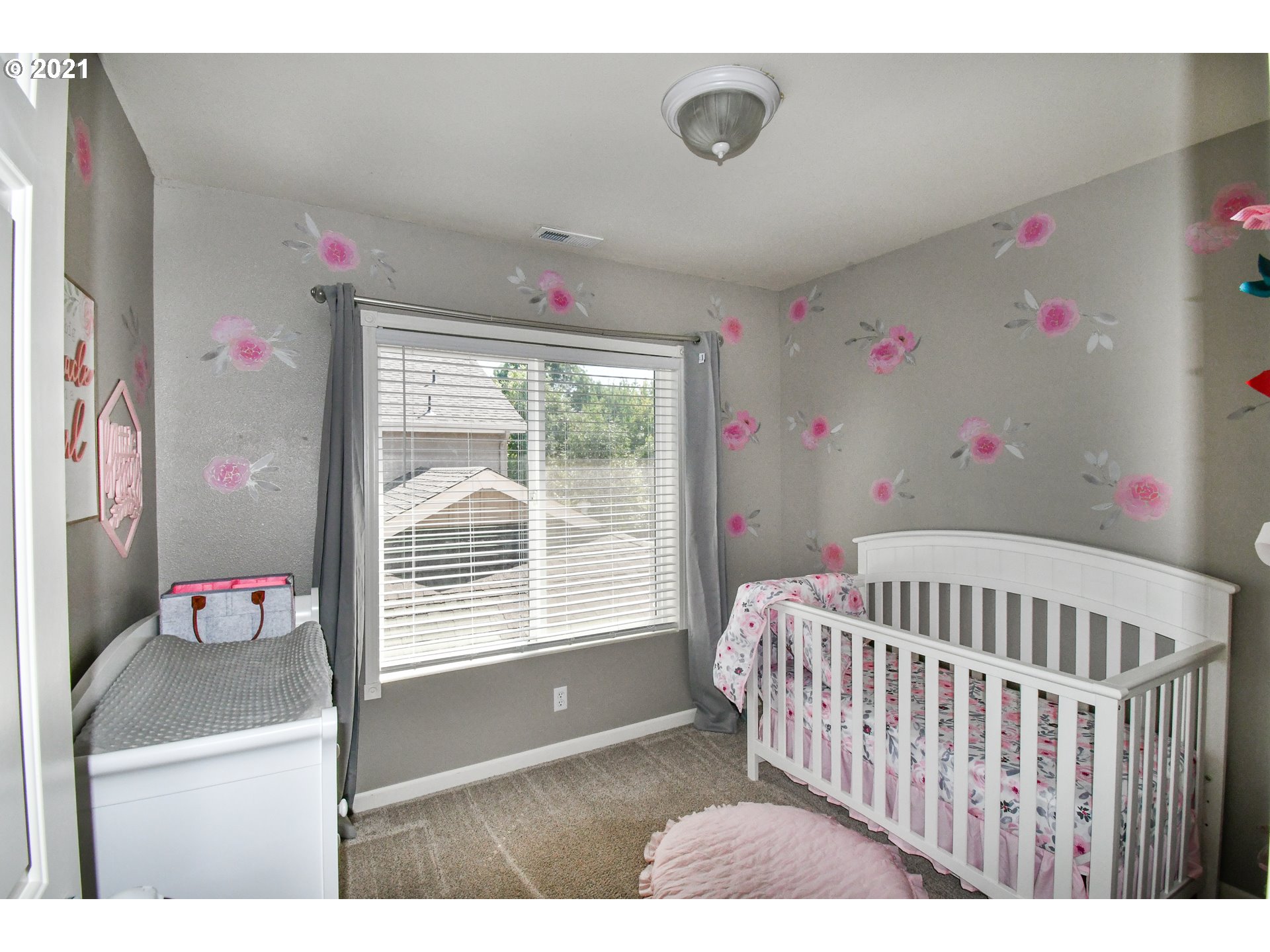 5518 Jeffrey Way Eugene, OR 97402 - Photo 16 of 32