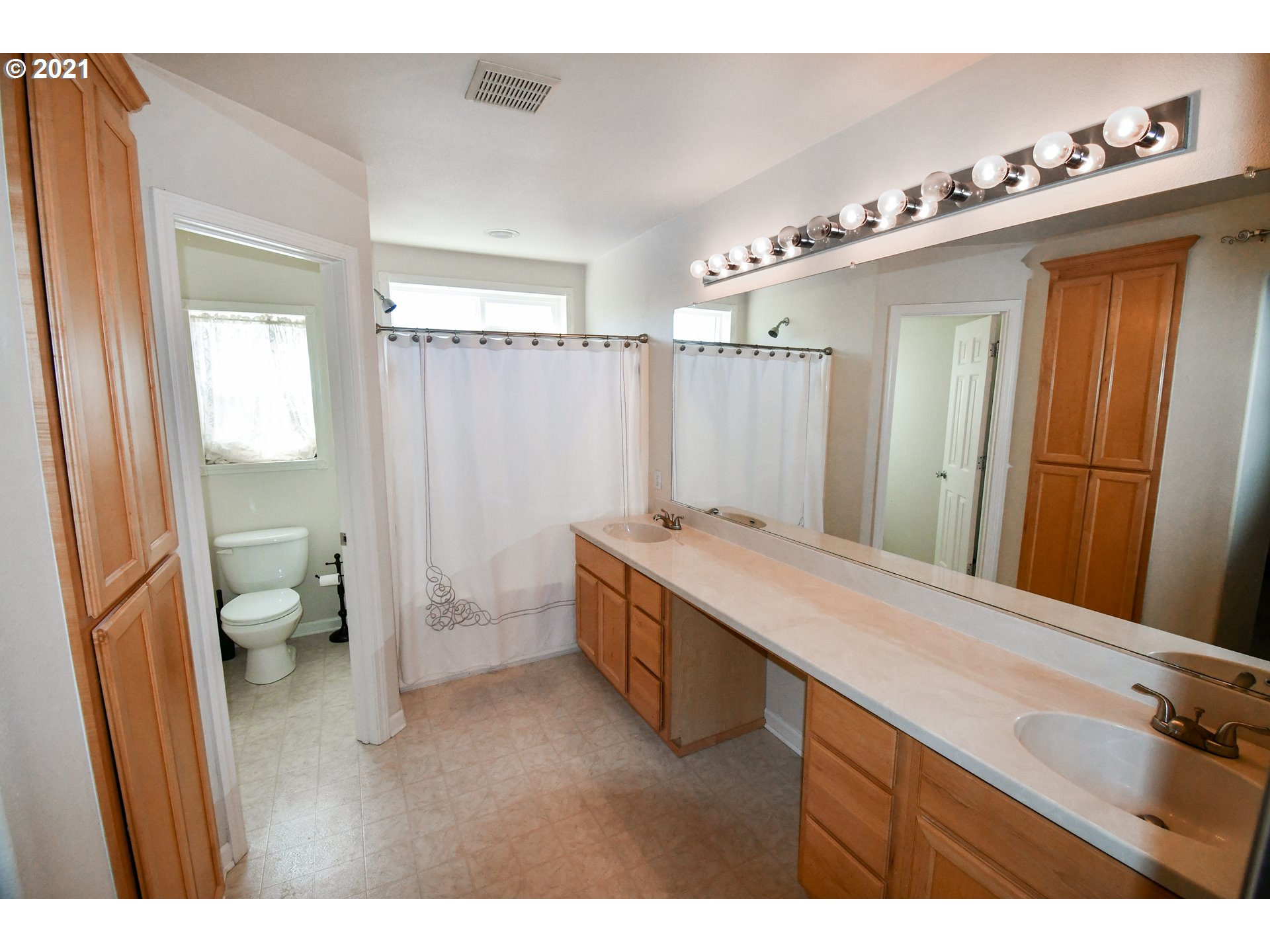 5518 Jeffrey Way Eugene, OR 97402 - Photo 24 of 32