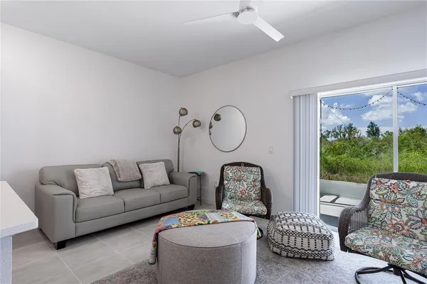 $2,300 | 5953 Whetstone Court, Palmetto, FL 34221