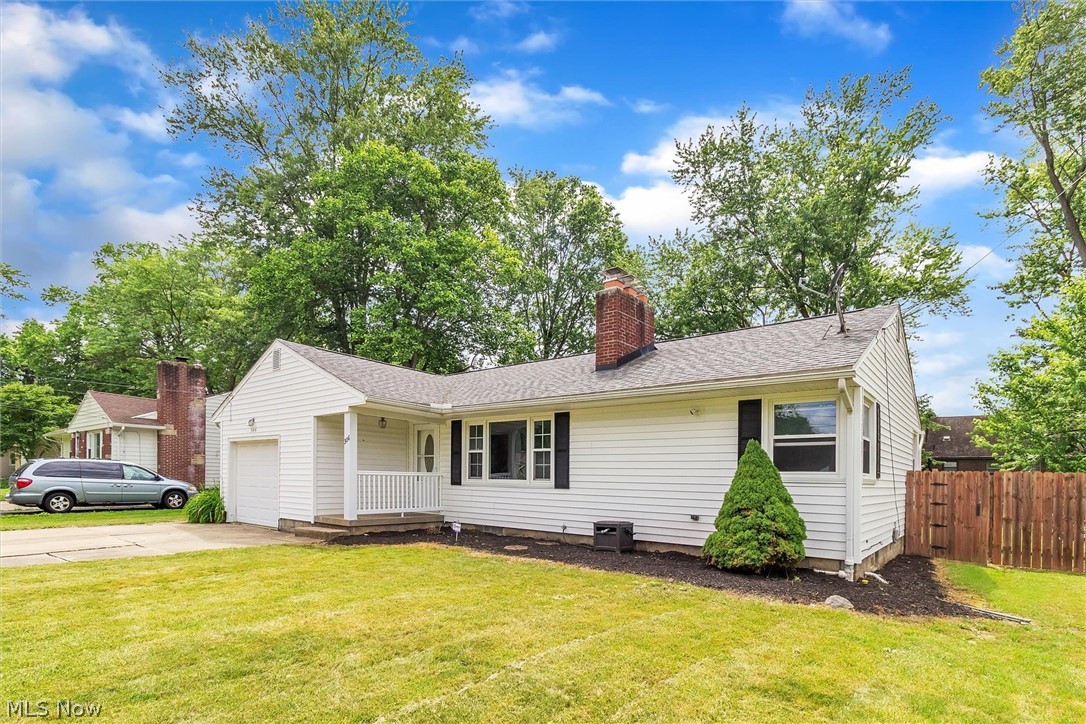 306 Stratford Road Akron, OH 44333 - Photo 2 of 30 Gallery Image 2