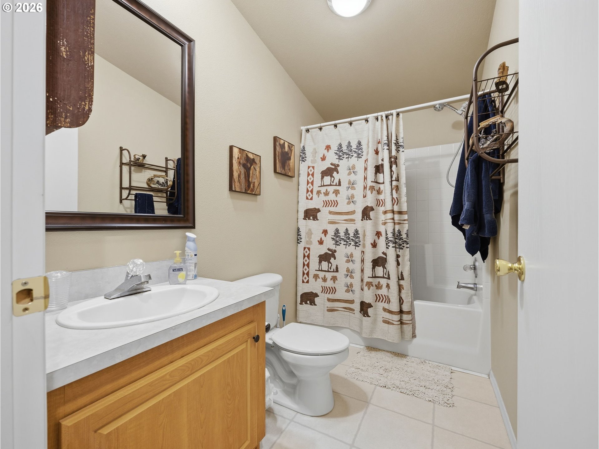 271 South Fairway Road, Unit B Tygh Valley, OR 97063 - Photo 17 of 31 Bathroom