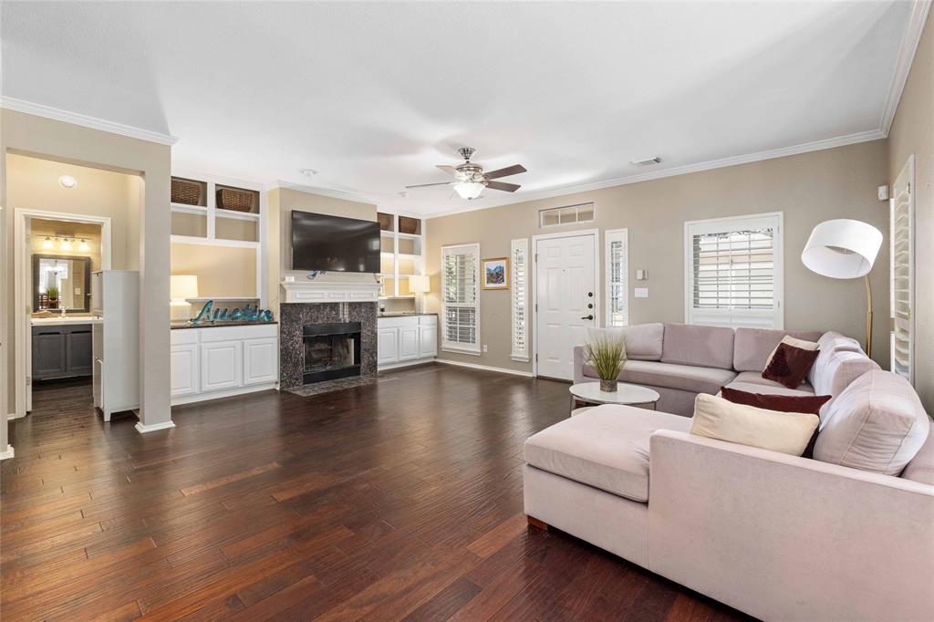 2730 Kinney Oaks Court Austin, TX 78704 - Photo 6 of 32 Gallery Image 6