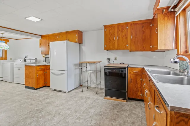 $279,900 | 194 Marlboro Street, Keene, NH 03431