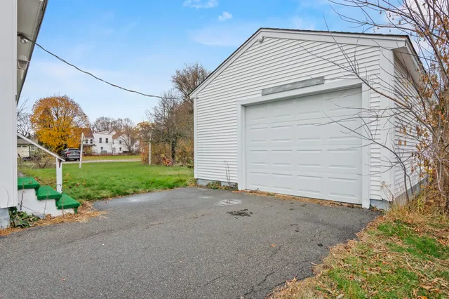 $279,900 | 194 Marlboro Street, Keene, NH 03431