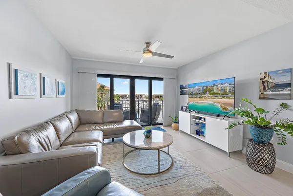 $6,200 | 1101 Seafarer Circle, Unit 402, Jupiter, FL 33477