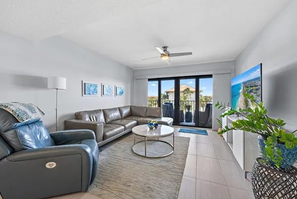 $6,200 | 1101 Seafarer Circle, Unit 402, Jupiter, FL 33477