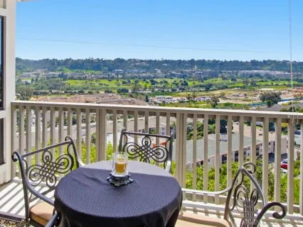 $1,089,000 | 1366 Camino Lujan, San Diego, CA 92111