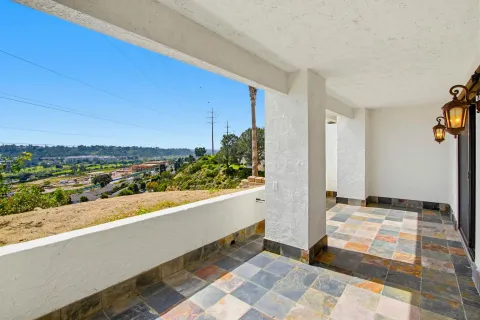 $1,089,000 | 1366 Camino Lujan, San Diego, CA 92111