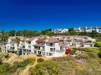 $1,089,000 | 1366 Camino Lujan, San Diego, CA 92111