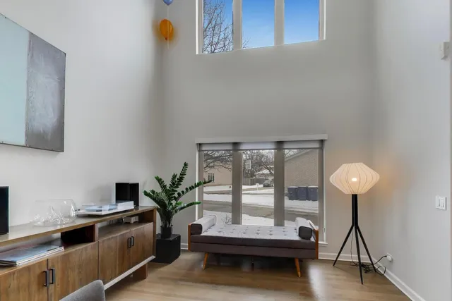 $1,099,000 | 70 Spencer Court, Deerfield, IL 60015