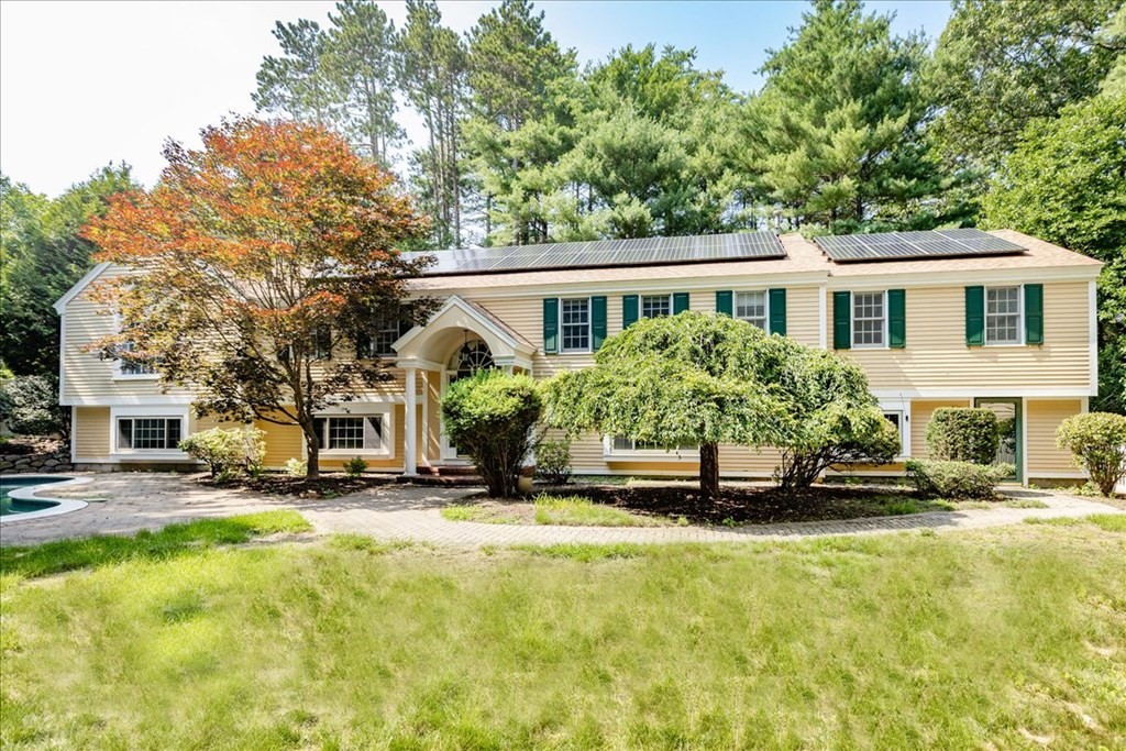 185 Ipswich Road Topsfield, MA 01983 - Photo 1 of 42 Gallery Image 1