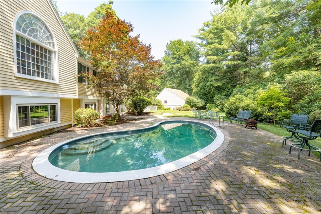 185 Ipswich Road Topsfield, MA 01983 - Photo 39 of 42 Gallery Image 39