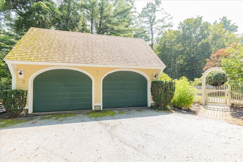 185 Ipswich Road Topsfield, MA 01983 - Photo 42 of 42 Gallery Image 42