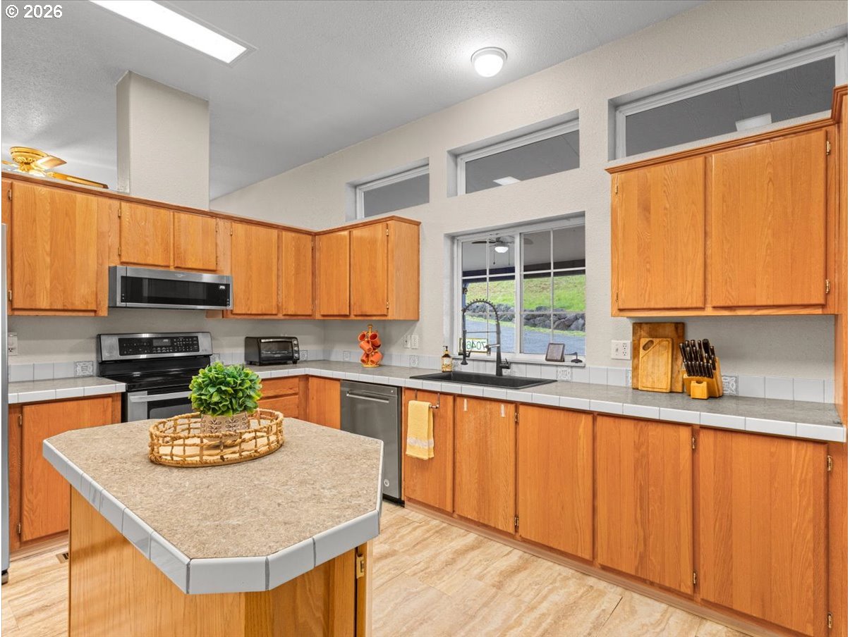 70460 Nick Thomas Road Rainier, OR 97048 - Photo 16 of 46