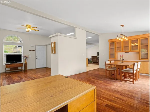 $700,000 | 70460 Nick Thomas Road, Rainier, OR 97048