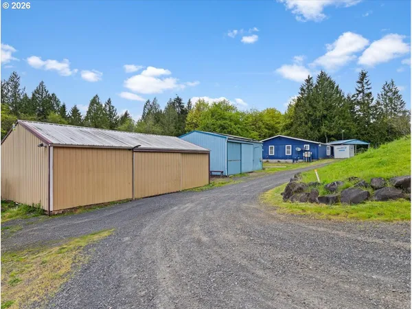 $700,000 | 70460 Nick Thomas Road, Rainier, OR 97048